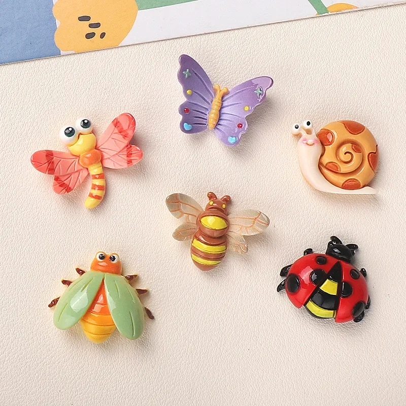 10Pcs Cartoon Resin Cute Bees, - Resin Art Phone Case recension och pris