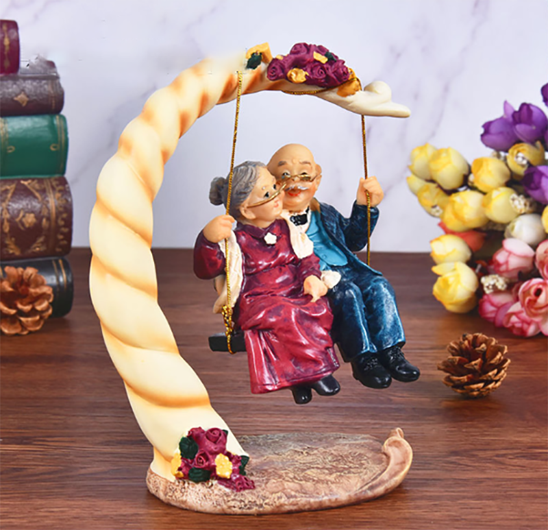 Chinese Swing Old Couples Resi - Resin Art Decoration Items recension och pris